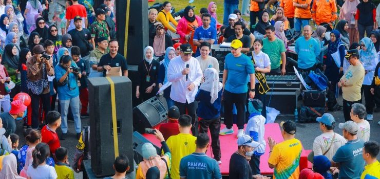 Benyamin-Pilar Saga Bersama Ribuan Masyarakat Tangerang Selatan Ikuti Car Free Day BSD