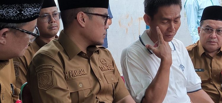 Pilar Saga Ichsan Temui Keluarga Korban Meninggal Usai Mengantre Gas 3 Kg di Pamulang